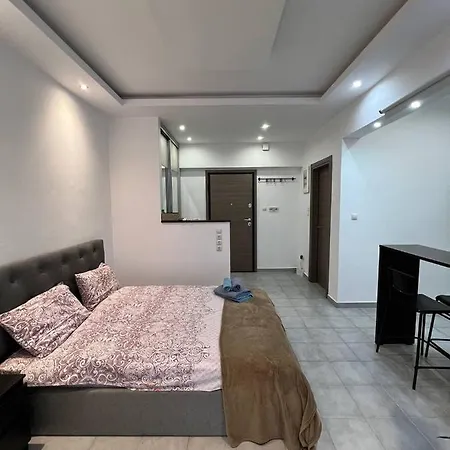 Apartment Square