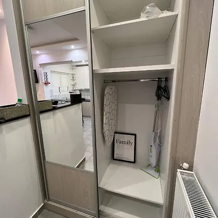 Apartment Square